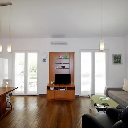 House Goja ميدولين