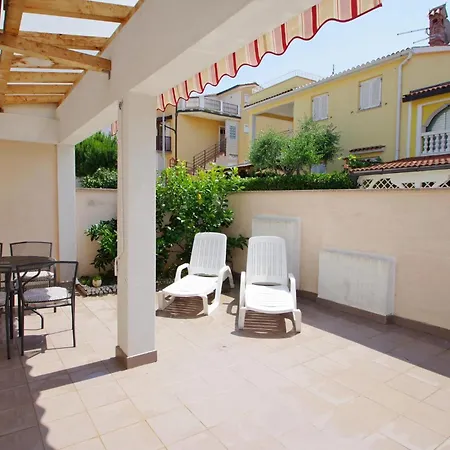 بيت للعطل House Goja