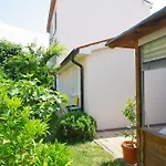 House Goja Nyaraló